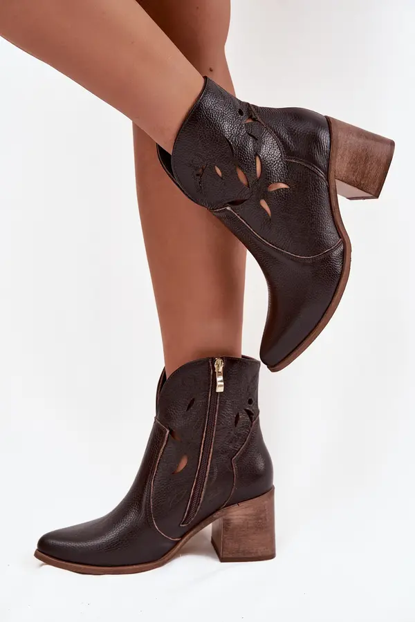 Zazoo Women's perforated ankle boots made of genuine leather on a heel Zazoo
