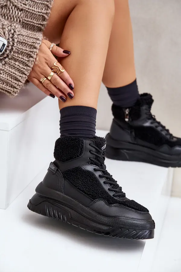 Lee Cooper Women's platform sneakers with sheepskin Lee Cooper Black