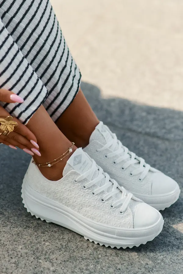 Lee Cooper Women's Sneakers With Embroidery On Platform Lee Cooper