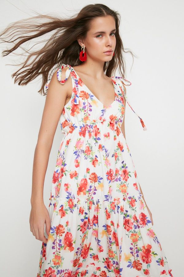 Trendyol Ženska haljina Trendyol Floral patterned