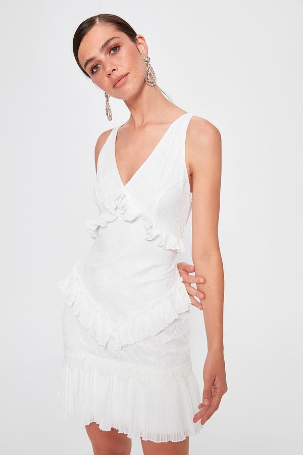 Trendyol Ženska haljina Trendyol Frill Detailed