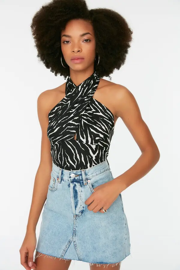 Trendyol Ženski kratki top  Trendyol Patterned