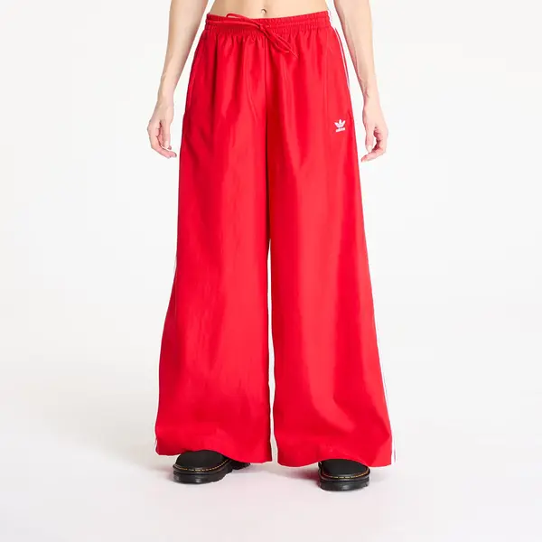 adidas Originals Donji dio trenerke adidas Firebird Oversized Track Pant Better Scarlet XS