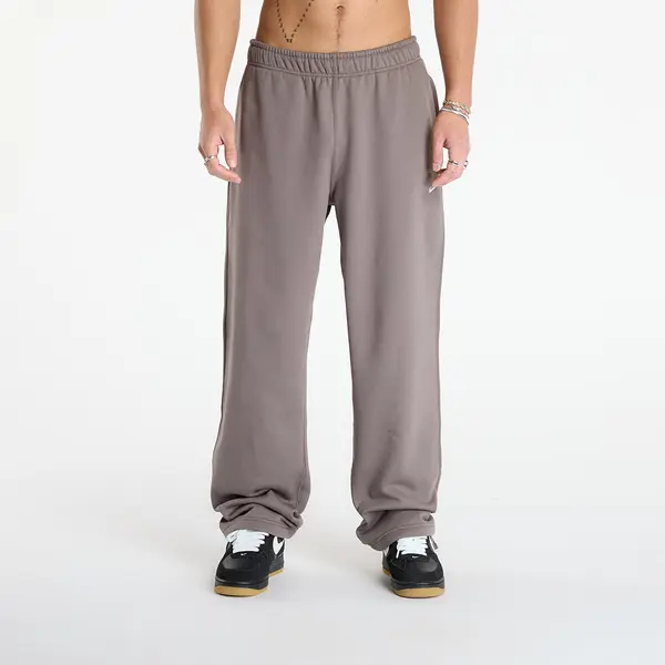 Nike Donji dio trenerke Nike Solo Swoosh Men's Fleece Open-Hem Pants Cave Stone/ Cave Stone/ White XL