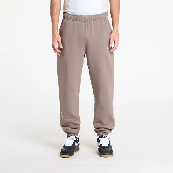 Nike Donji dio trenerke Nike x NOCTA Fleece CS Sweatpants Olive Grey/ Yellow Ochre XXL