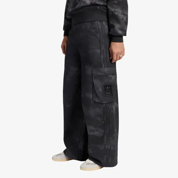 adidas Originals Hlače adidas Camo Pants Black XL