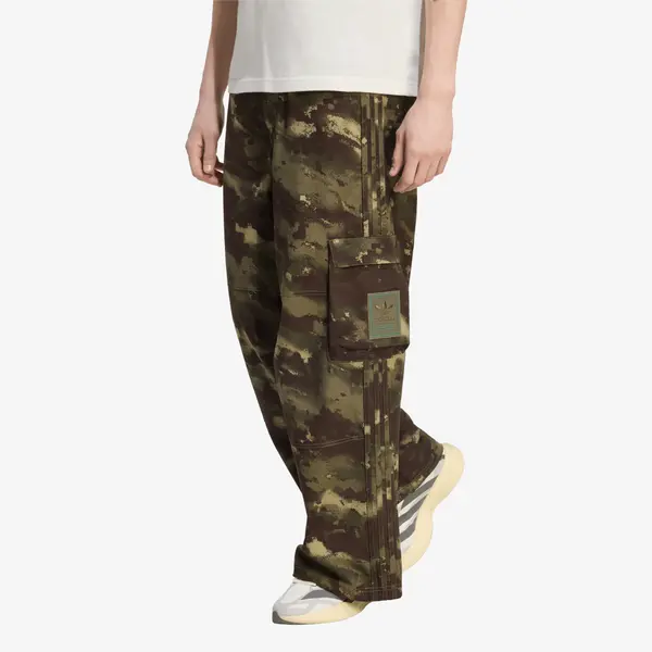 adidas Originals Hlače adidas Camo Pants Olive Strata XXL