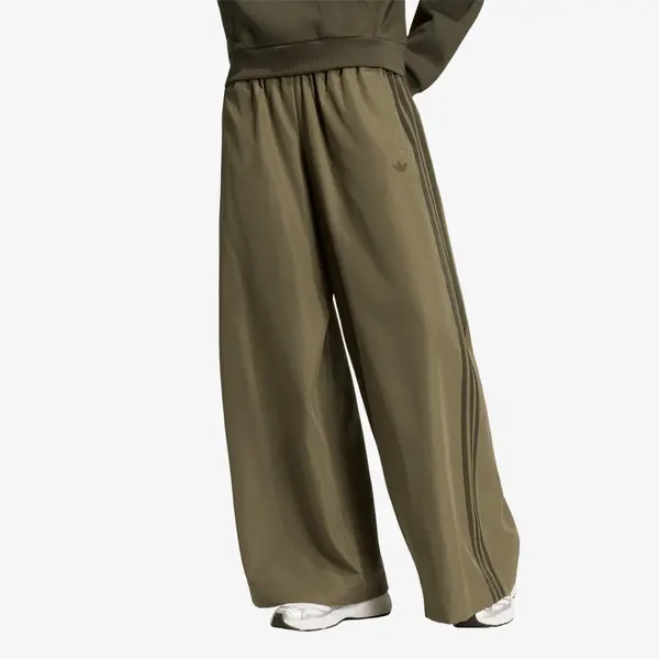 adidas Originals Hlače adidas Firebird Adilenium Track Pant Olive Strata/ Night Cargo S