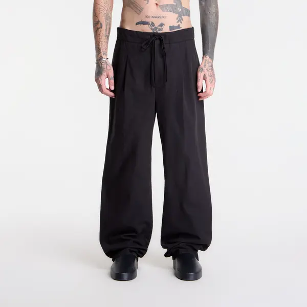 Fear of God Essentials Hlače Fear of God Essentials Pleat Front Pant Vintage Black XL