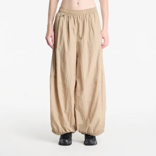 Nike Hlače Nike Sportswear Women's Oversized High-Waisted Balloon Track Pants Parachute Beige/ Sail/ Parachute Beige M