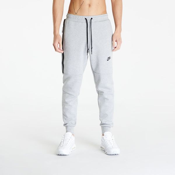 Nike Hlače Nike Tech Fleece 10-Year Anniversary Joggers Dark Grey Heather/ Black S