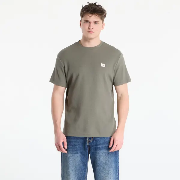 Calvin Klein Majica Calvin Klein Jeans Ss Waffle Woven Label Crewnk Tee Dusty Olive XL