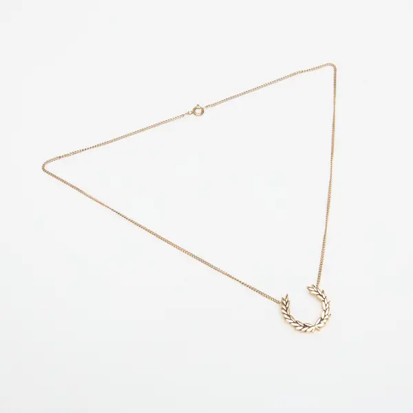 FRED PERRY Ogrlica Fred Perry Laurel Wreath Necklace ? Universal