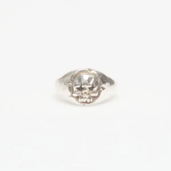 TwoJeys Prsten TwoJeys Skull Signet Ring Silver 52 mm