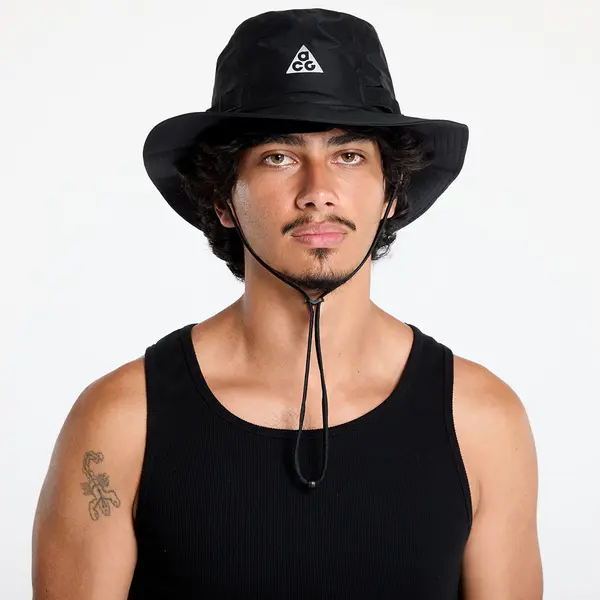 Nike Šešir Nike Apex Storm-FIT Bucket Hat Black/ Reflective Silver S