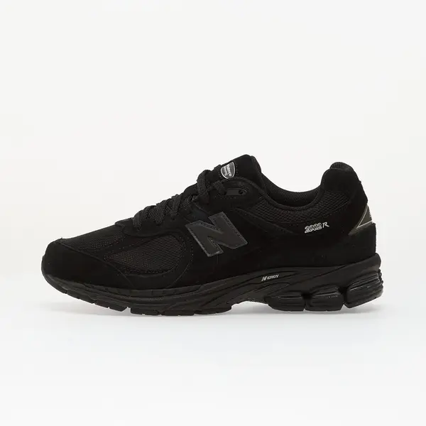 New Balance Sneakers New Balance 2002 Black/ Black Metallic EUR 41.5