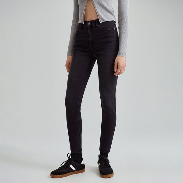 House House - Skinny traperice srednje visokog struka - Crna