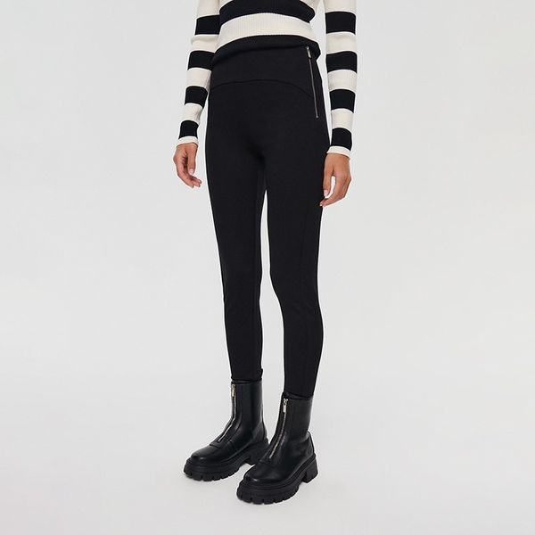 House House - Tajice - Crna