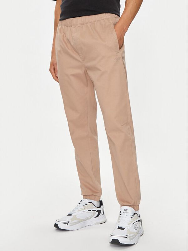 4F 4F Donji dio trenerke 4FWSS24TTROM646 Bež Regular Fit