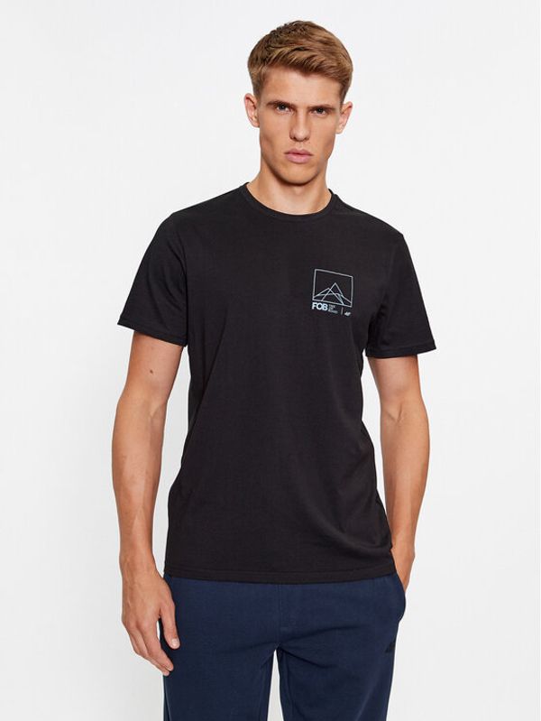 4F 4F T-shirt 4FAW23TTSHM0894 Crna Regular Fit