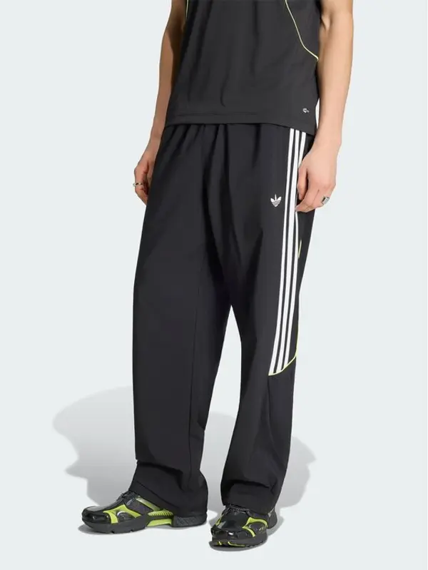 Adidas adidas Donji dio trenerke 170070 Crna Regular Fit
