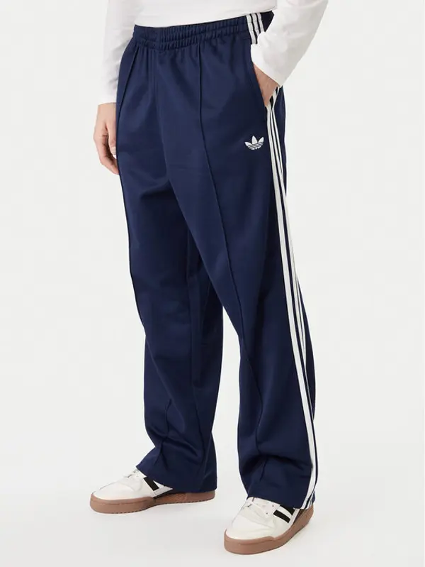 Adidas adidas Donji dio trenerke adicolor KE3496 Tamnoplava Loose Fit