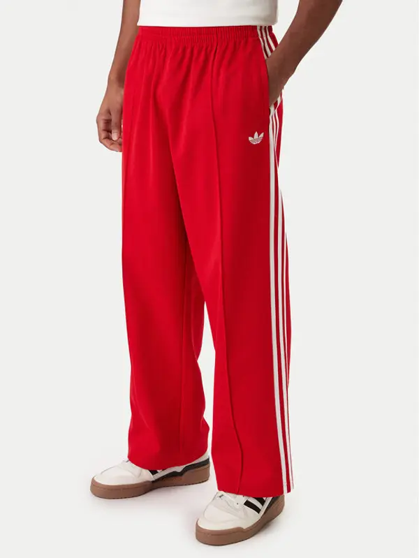 Adidas adidas Donji dio trenerke adicolor KE3498 Crvena Loose Fit