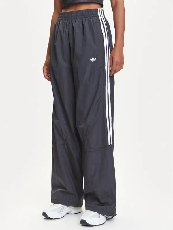 Adidas adidas Donji dio trenerke adicolor Teamgeist JD0256 Crna Oversize