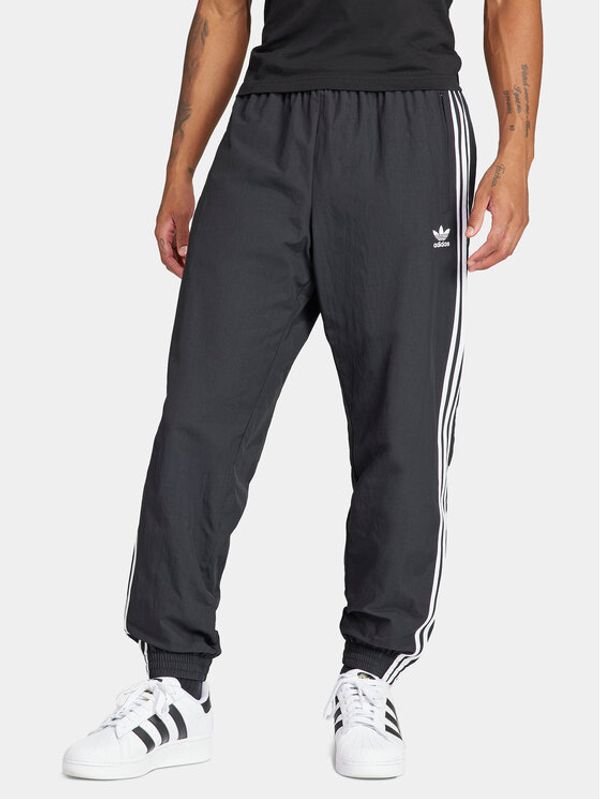 adidas adidas Donji dio trenerke Adicolor Woven Firebird IT2501 Crna Regular Fit