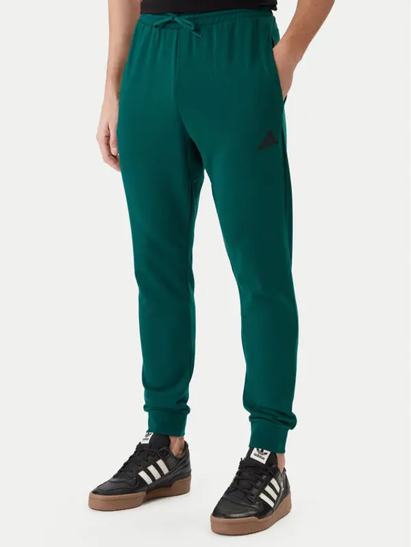 Adidas adidas Donji dio trenerke Essentials Feel Cozy JE3858 Zelena Regular Fit