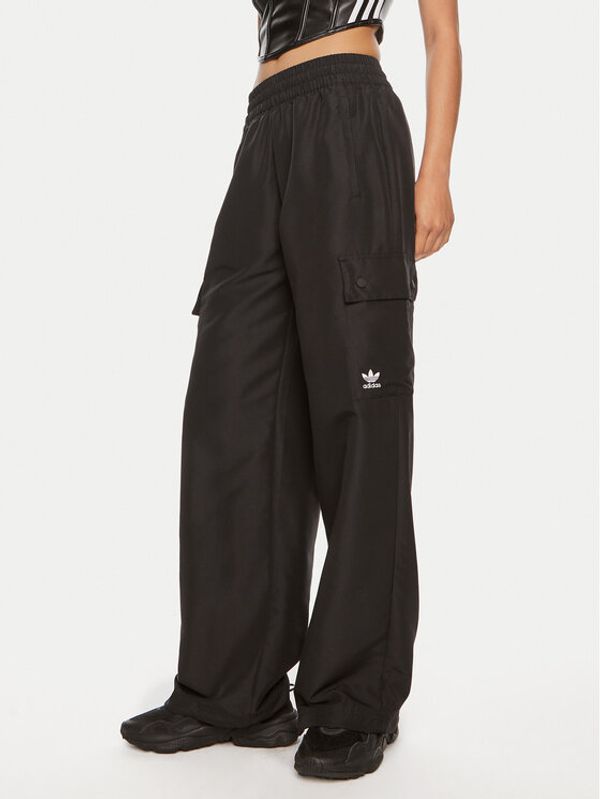 adidas adidas Donji dio trenerke Essentials Woven Cargo IX9974 Crna Loose Fit