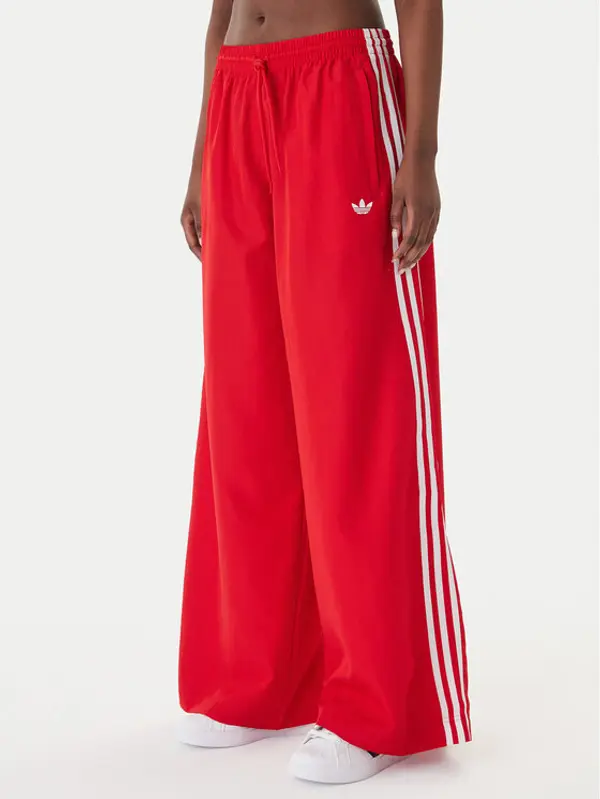 Adidas adidas Donji dio trenerke Firebird Adilenium KD6299 Crvena Regular Fit