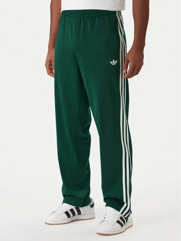 Adidas adidas Donji dio trenerke Firebird KD8317 Zelena Loose Fit