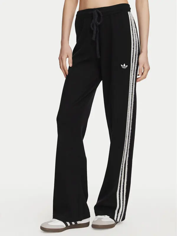 Adidas adidas Donji dio trenerke Firebird KS9363 Crna Regular Fit