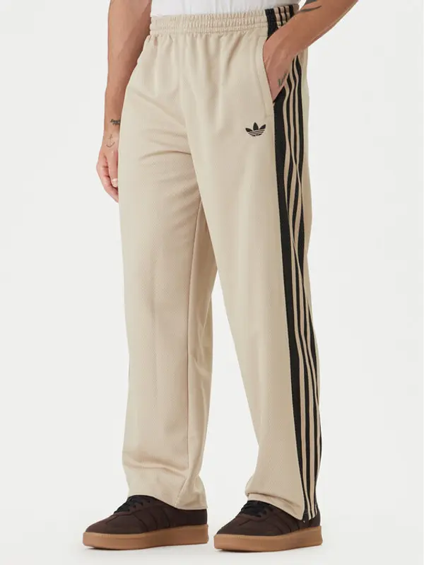 Adidas adidas Donji dio trenerke KE0116 Bež Loose Fit