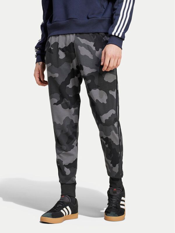 adidas adidas Donji dio trenerke Seasonal Essentials Camouflage IY6636 Siva Regular Fit