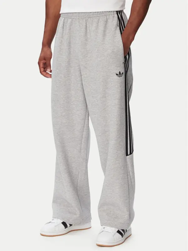 Adidas adidas Donji dio trenerke Spacer Teamgeist 26 Cutline KR7073 Svijetlo siva Regular Fit