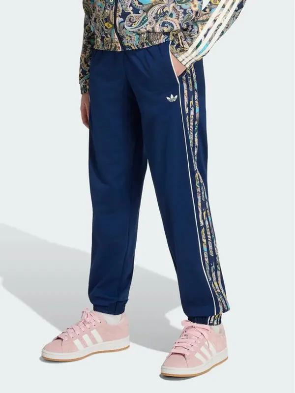 Adidas adidas Donji dio trenerke Sst KR9187 Tamnoplava Loose Fit
