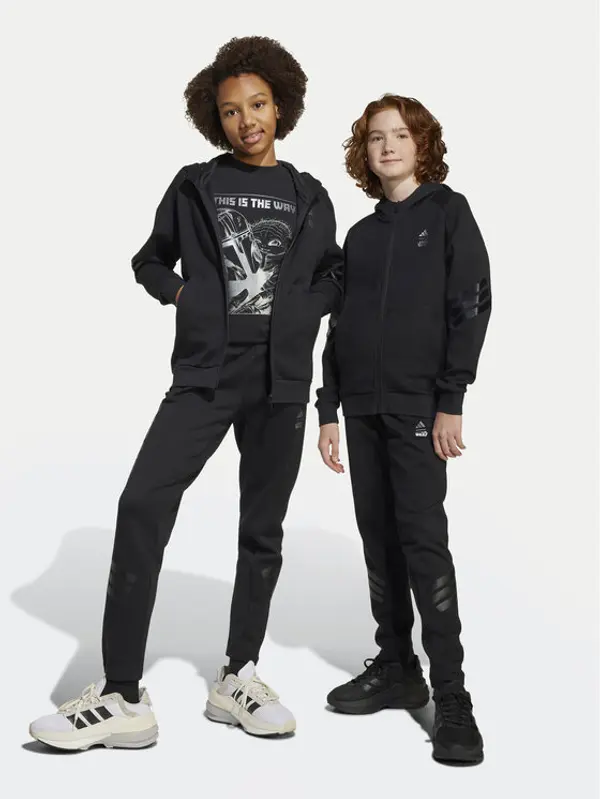 Adidas adidas Donji dio trenerke Star Wars The Mandalorian™ JF3635 Crna Regular Fit