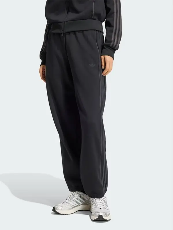 Adidas adidas Donji dio trenerke Track KS4274 Crna Regular Fit