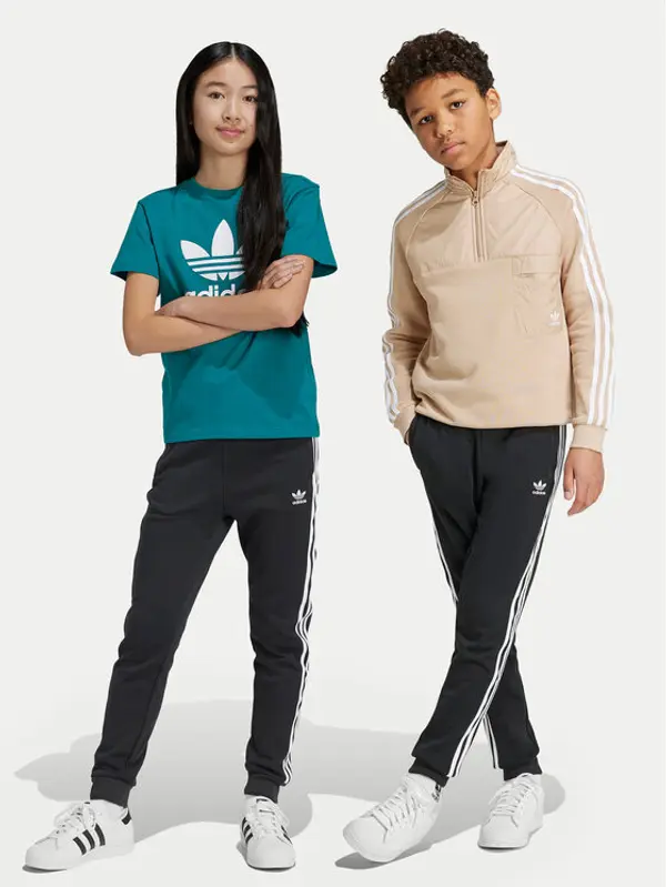 Adidas adidas Donji dio trenerke Trefoil IY7484 Crna Regular Fit
