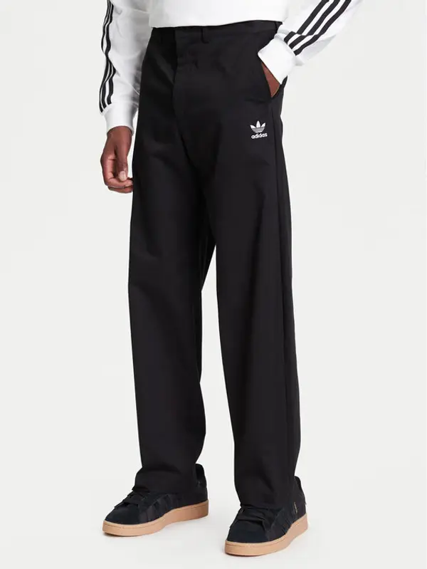 Adidas adidas Hlače Trefoil Essentials JD2442 Crna Regular Fit
