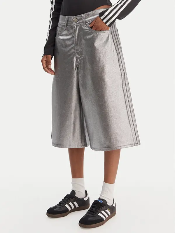 Adidas adidas Kratke traperice Firebird Jorts KD2930 Srebrna Regular Fit