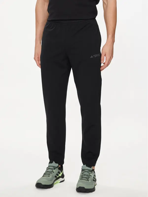 Adidas adidas Outdoor hlače Terrex Multi IN4604 Crna Loose Fit