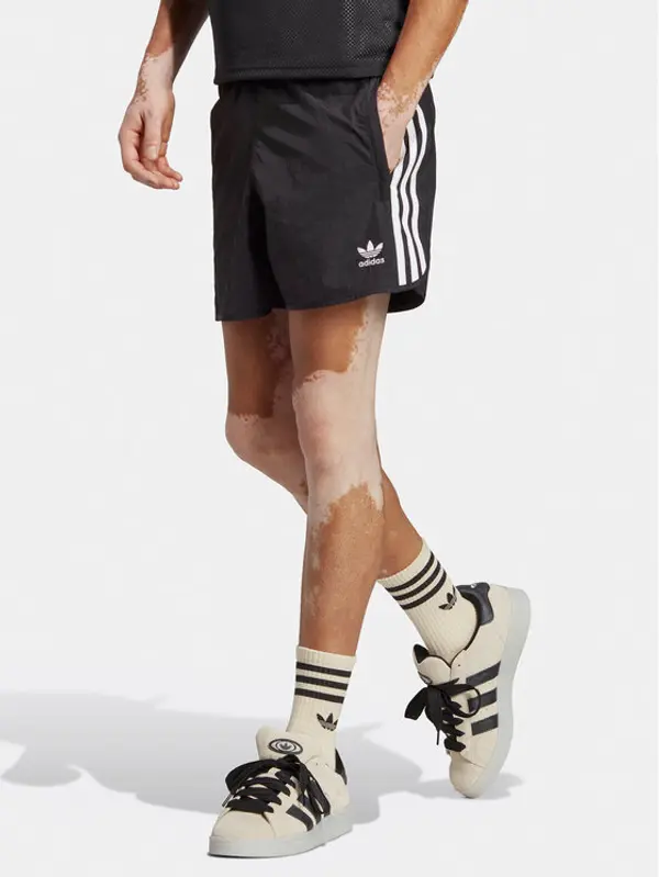 Adidas adidas Sportske kratke hlače adicolor Classics HS2069 Crna Regular Fit