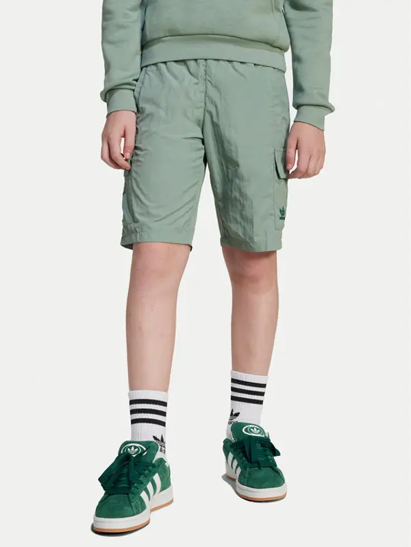 Adidas adidas Sportske kratke hlače Cargo JC8428 Zelena Regular Fit