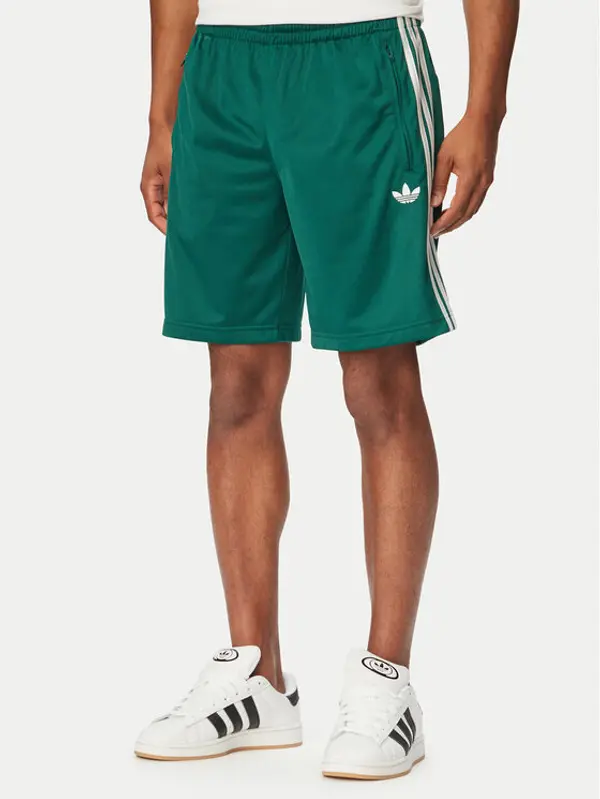 Adidas adidas Sportske kratke hlače Firebird KE1376 Zelena Regular Fit