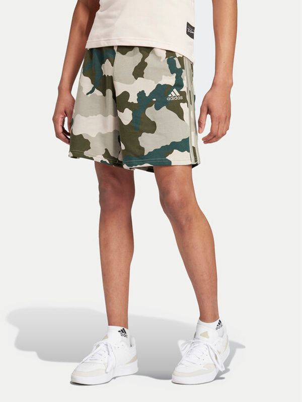 adidas adidas Sportske kratke hlače Seasonal Essentials Camouflage IV7382 Zelena Regular Fit