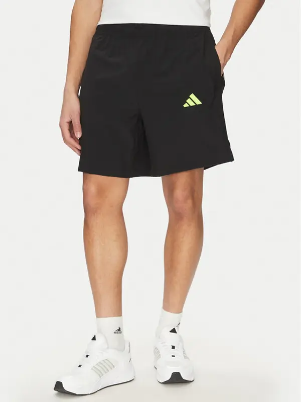 Adidas adidas Sportske kratke hlače Tech JM6252 Crna Regular Fit