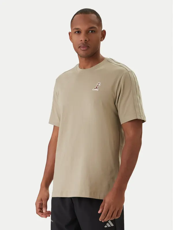 Adidas adidas T-shirt Lux Coffee Cafe Pour Graphic KB4846 Zelena Loose Fit